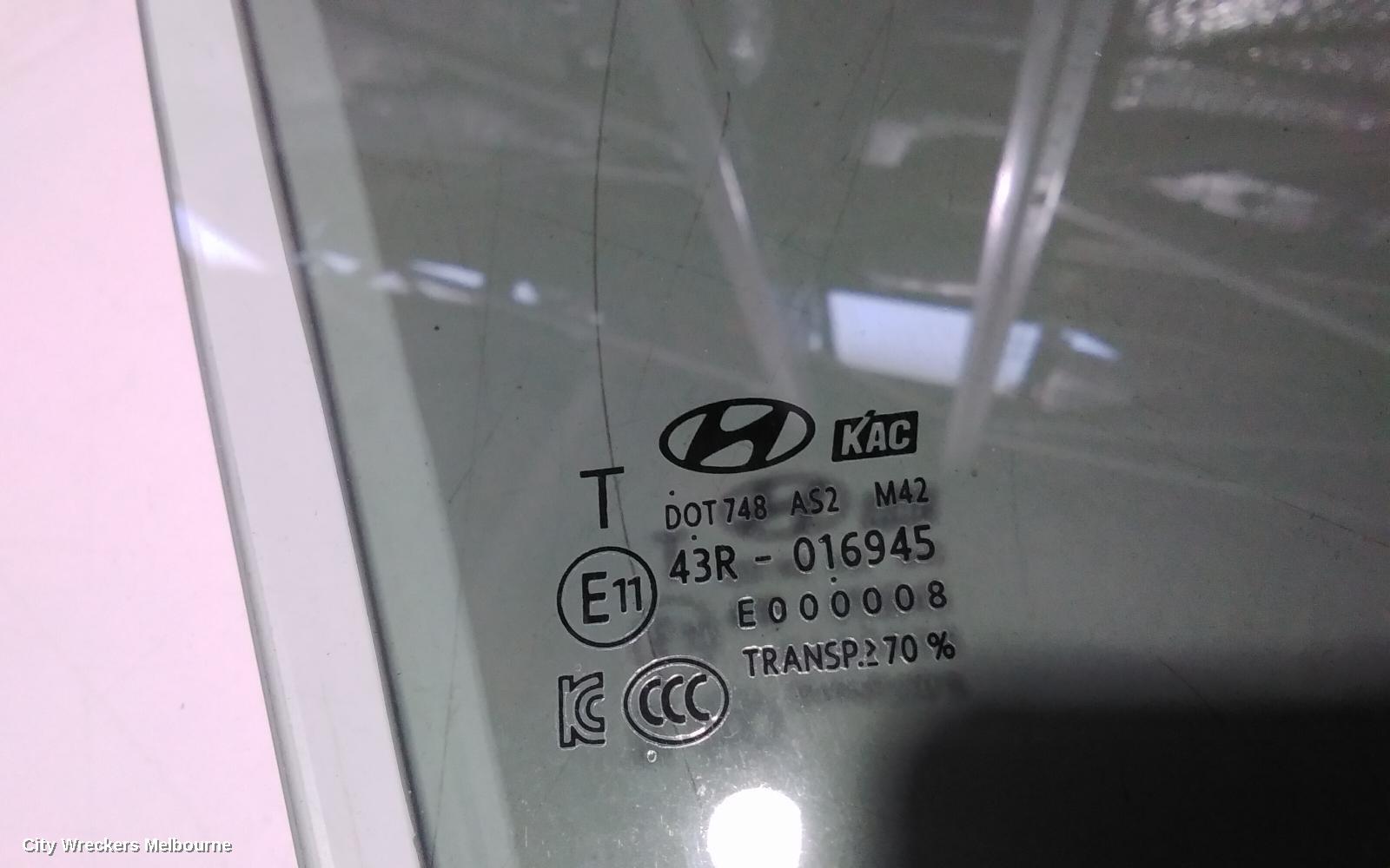 HYUNDAI I30 RIGHT FRONT DOOR WINDOW, PD, HATCH, 03/2017 ONWARDS - Image 2