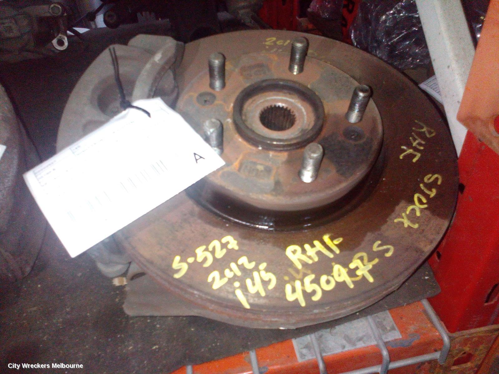 HYUNDAI I45 RIGHT FRONT HUB ASSEMBLY, YF, 16MM BOLT HOLE FOR STRUT BOLT TYPE, 02/2010 - 04/2014 - Image 1