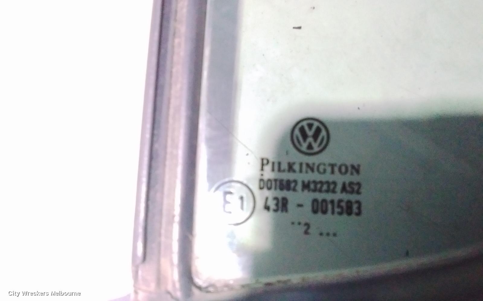 VOLKSWAGEN AMAROK LEFT REAR 1/4 DOOR GLASS, 2H, 12/2010 ONWARDS - Image 3
