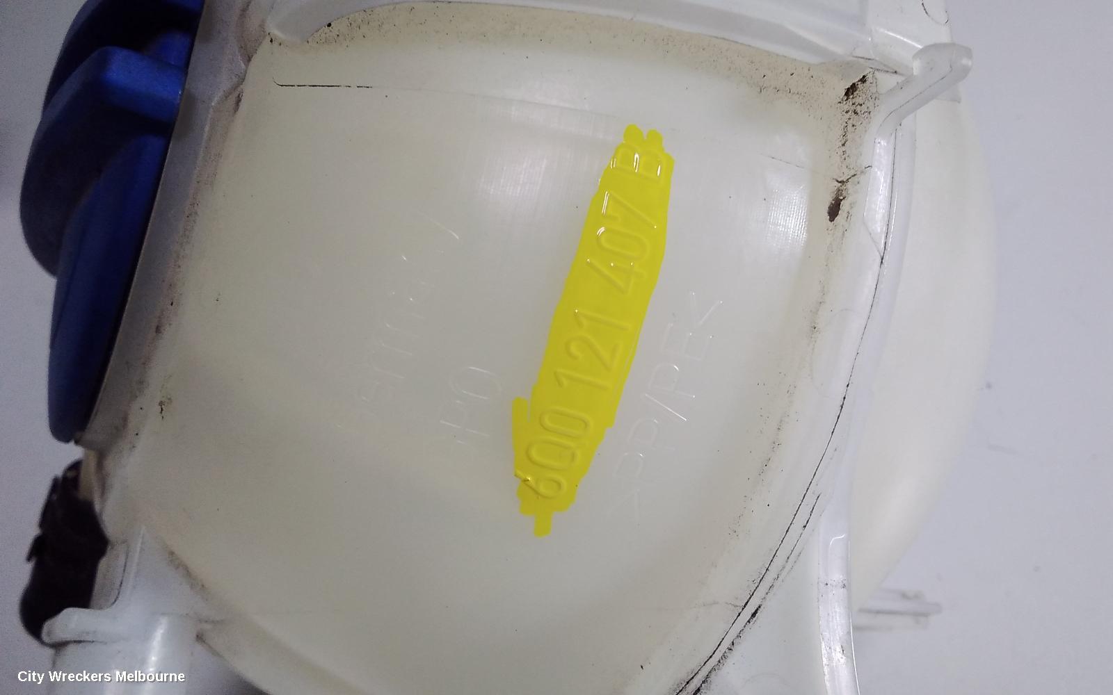 AUDI A1 OVERFLOW BOTTLE, 8X, 12/2010 - 10/2018 - Image 3