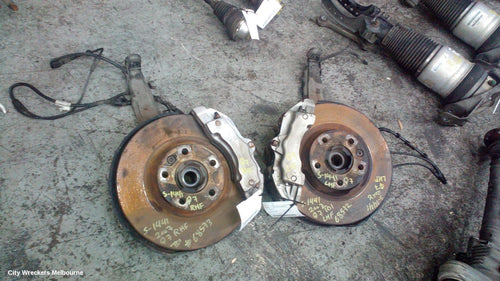 AUDI Q7 RIGHT FRONT HUB ASSEMBLY, 4L, 09/2006 - 08/2015 - Image 2