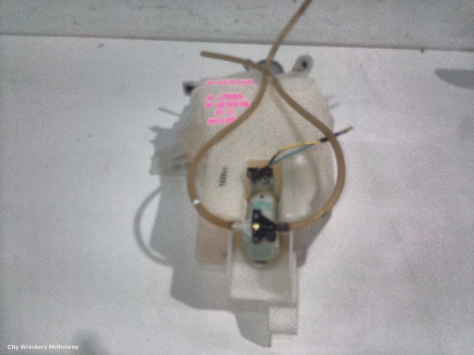 NISSAN MICRA WASHER BOTTLE, K13, 11/2010 - 11/2012 - Image 2