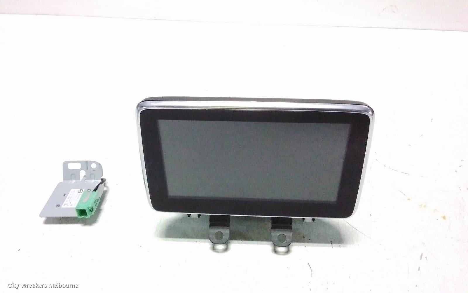 MAZDA CX3 RADIO/CD/DVD/SAT/TV, DISPLAY UNIT, 7IN TOUCHSCREEN, DK, 03/2015 - 02/2022 - Image 1