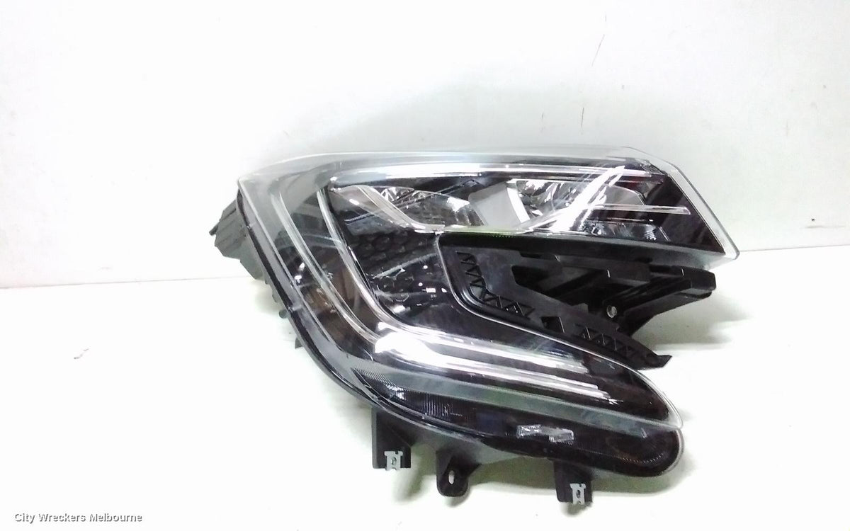 MAHINDRA XUV700 RIGHT HEADLAMP, W601, W/ LED TYPE, 01/2023 ONWARDS - Image 2