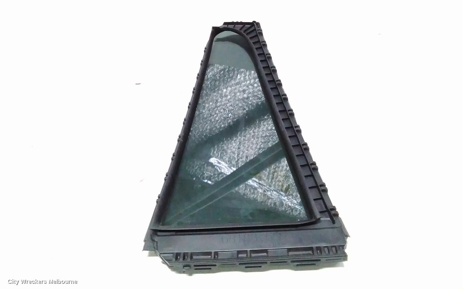TOYOTA KLUGER RIGHT REAR 1/4 DOOR GLASS, XU70 SERIES, 03/2021 ONWARDS - Image 3