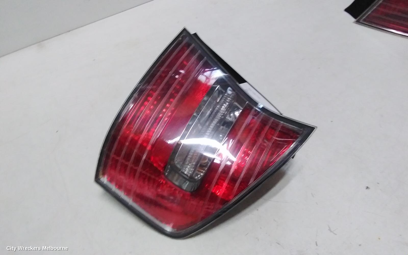 SUBARU LIBERTY RIGHT TAILLIGHT, 4TH GEN, SEDAN, CLEAR TYPE, 4 BULB, 09/2003 - 06/2006 - Image 2