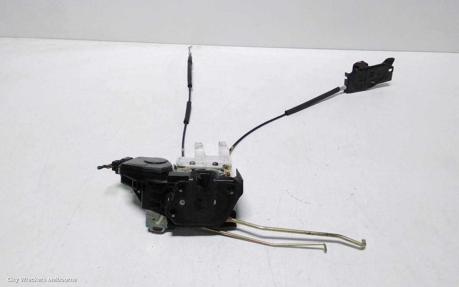 HYUNDAI SANTA FE DOOR/BOOT/GATE LOCK, RIGHT FRONT DOOR LOCK, SM, 11/2000 - 11/2005 - Image 3