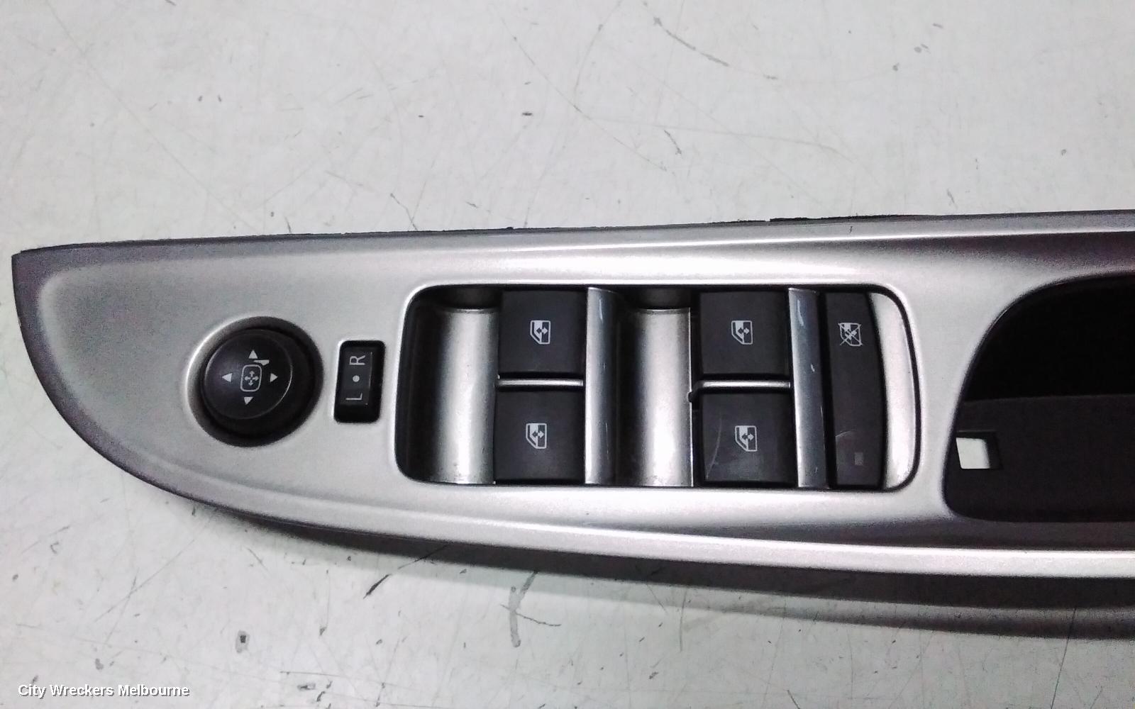 HOLDEN COMMODORE PWR DR WIND SWITCH, RH FRONT (MASTER SWITCH), VF, BLACK, 4 SWITCH TYPE, 05/2013 - 12/2017 - Image 3