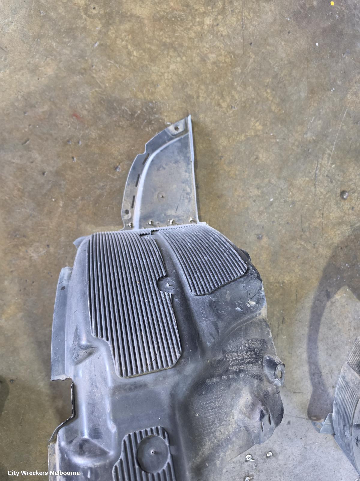 HYUNDAI ACCENT RIGHT GUARD LINER, RB, FRONT, 10/2013 - 12/2019 - Image 3