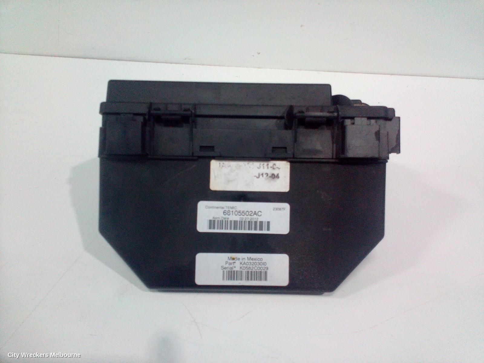 JEEP CHEROKEE FUSE BOX, ENGINE BAY, PETROL, KK, 11/2007 - 10/2012 - Image 2