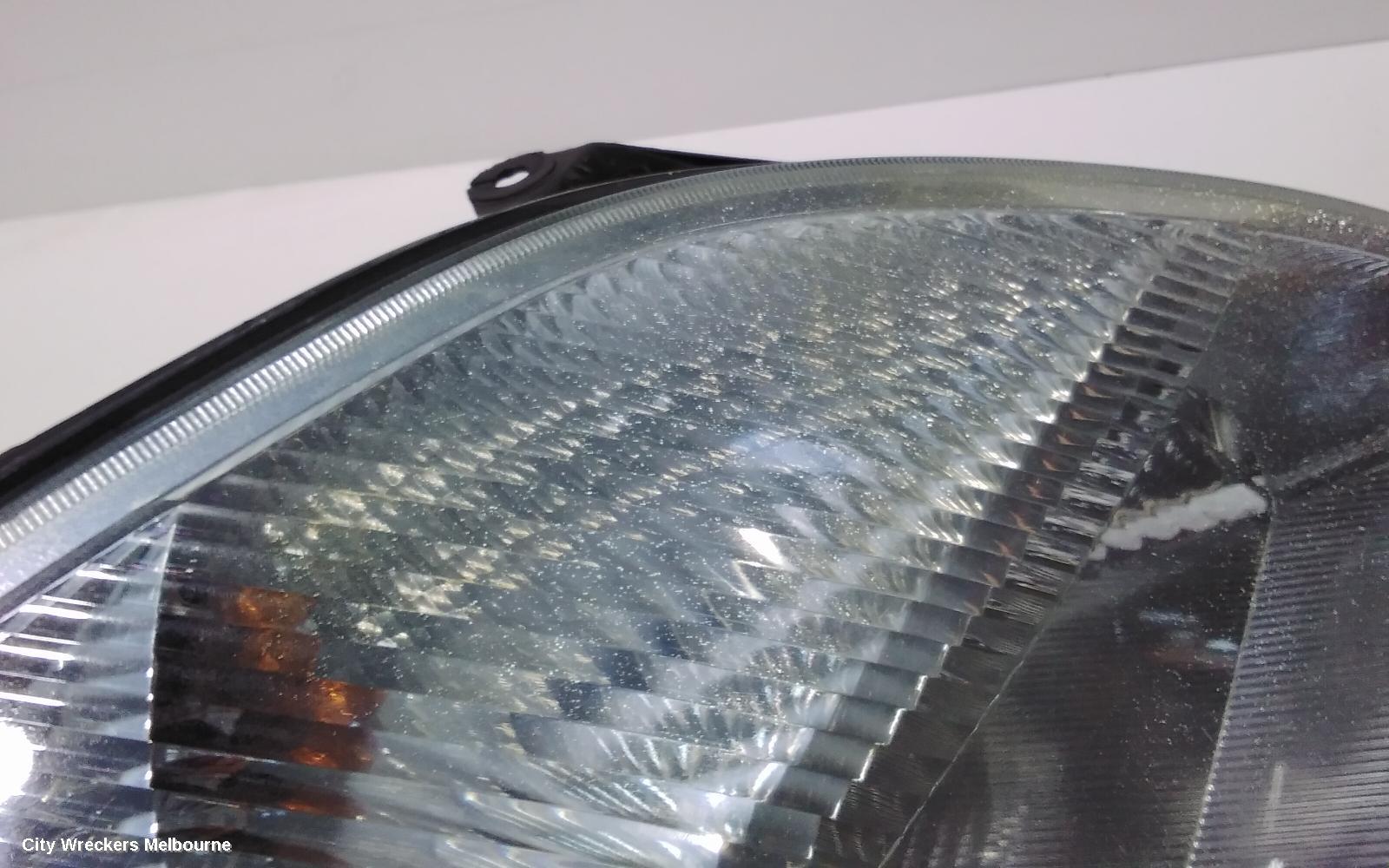 FORD FIESTA RIGHT HEADLAMP, WP 03/2004 - 10/2005 - Image 3