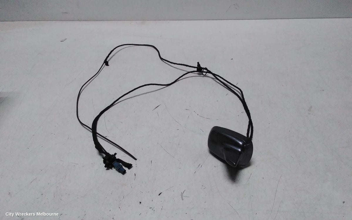 AUDI TT ANTENNA, 8J, 09/2006 - 12/2014 - Image 1