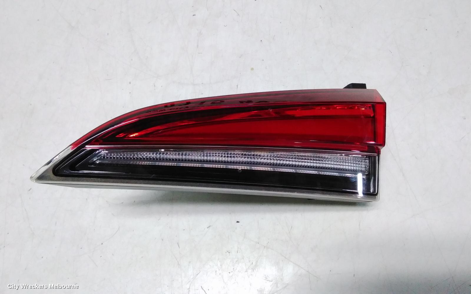 SKODA KAMIQ REAR GARNISH, TAILGATE LAMP (RH SIDE), LED TYPE, NW, 06/2020 ONWARDS - Image 3