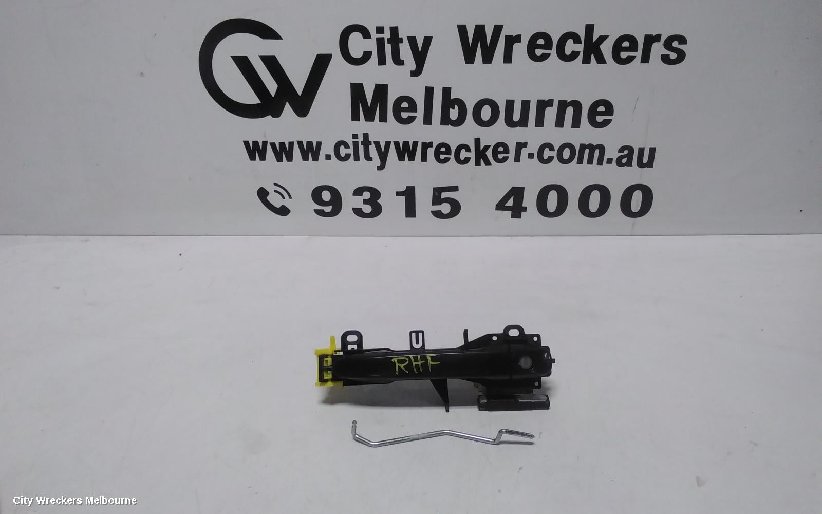 TOYOTA PRIUS DOOR HANDLE, RH FRONT, OUTER, ZVW30R, 07/2009 - 12/2015 - Image 1