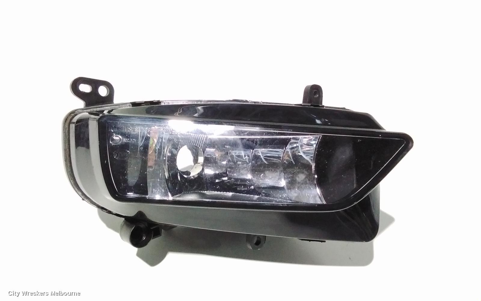 AUDI A5 LEFT INDICATOR/FOG/SIDE, BUMPER FOGLAMP, 8T, A5/S5, RECTANGLE TYPE, NON S-LINE, 10/2011 - 11/2016 - Image 1