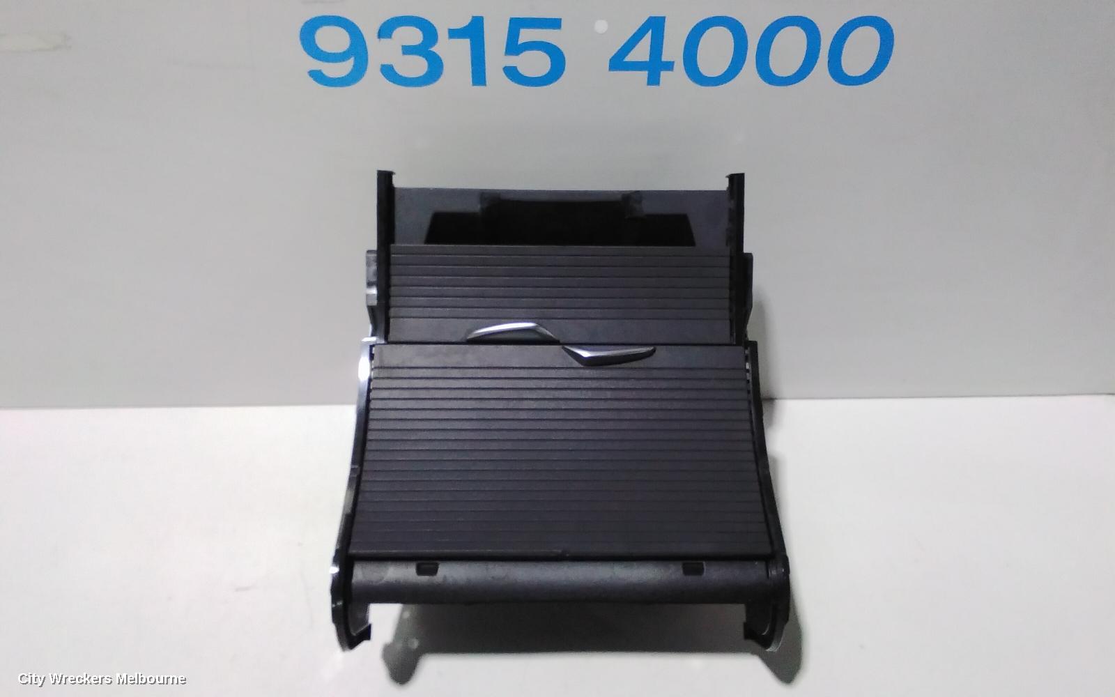 BMW X1, F48, 08/2015 - 06/2022, CUP HOLDER: 82781 - Image 3