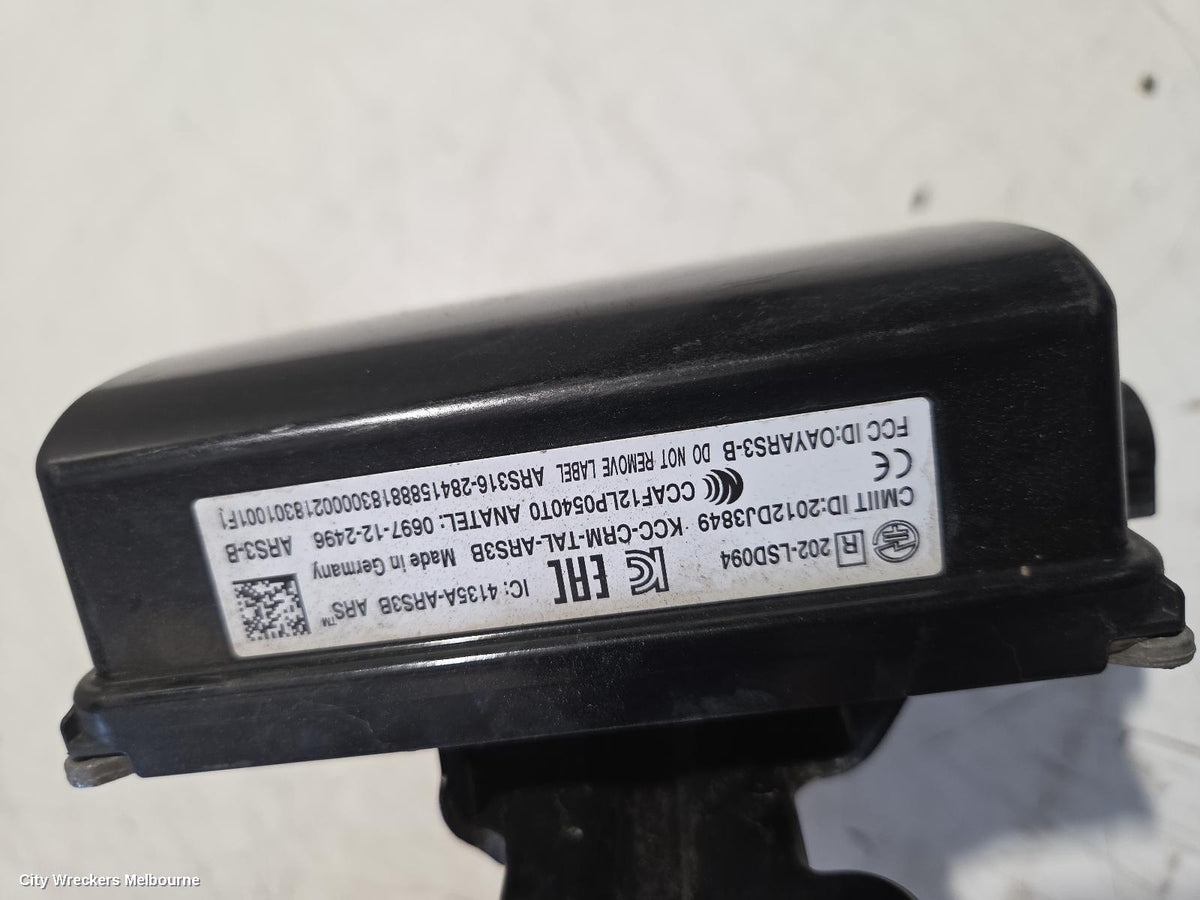 MERCEDES GLS CLASS REVERSE CAMERA, X166, FRONT RADAR SENSOR (GRILLE MOUNTED), 01/2016 - 07/2019 - Image 3
