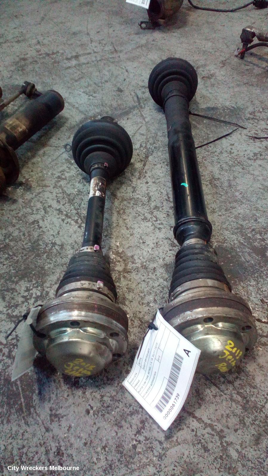 VOLKSWAGEN JETTA RIGHT DRIVESHAFT, AUTO T/M TYPE, PETROL, 1.4, 1B, 02/2011 - 12/2017 - Image 2