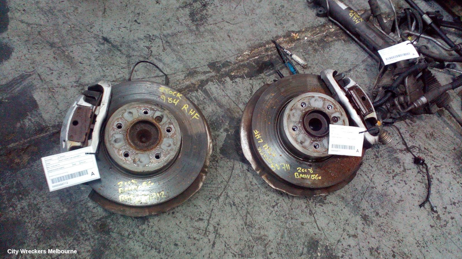 BMW 5 SERIES RIGHT FRONT HUB ASSEMBLY, E60, 10/2003 - 04/2010 - Image 2