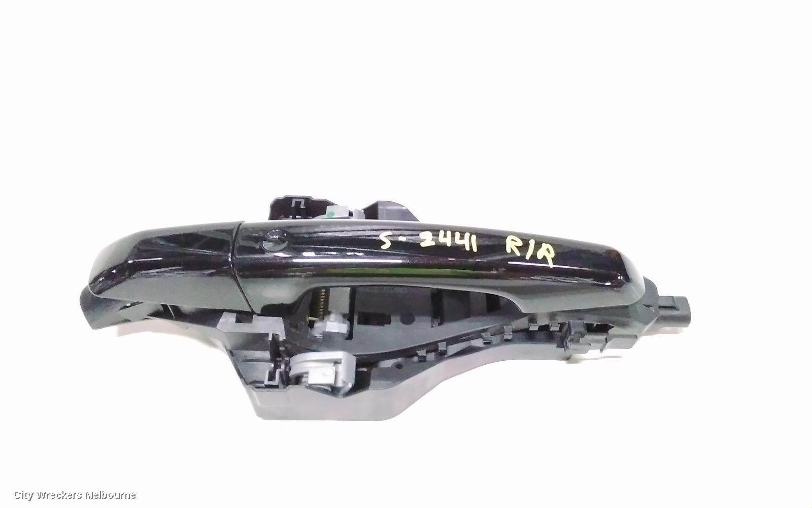 LAND ROVER DISCOVERY SPORT DOOR HANDLE, RH REAR, OUTER, COLOUR CODED, W/ CHROME INSERT TYPE, L550, 01/2015 - 06/2019 - Image 2