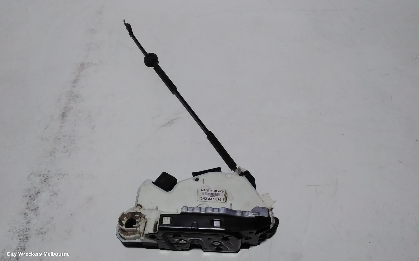 VOLKSWAGEN AMAROK DOOR/BOOT/GATE LOCK, RIGHT FRONT DOOR LOCK, P/N 2H2837016E, 2H, 12/2010 ONWARDS - Image 1