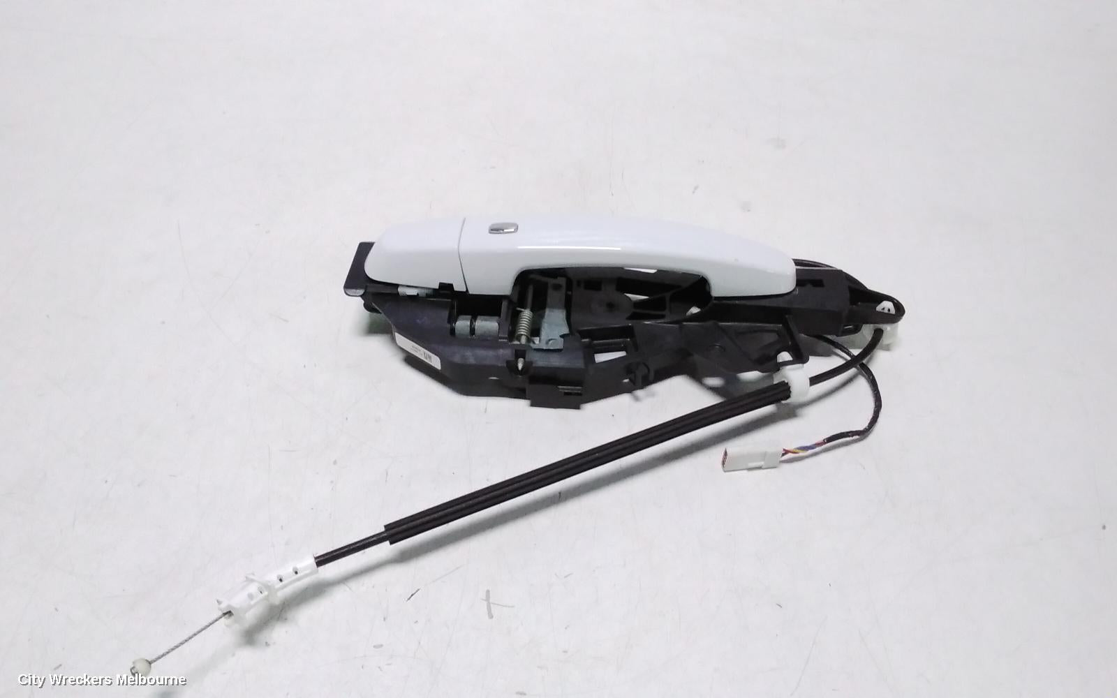 HOLDEN EQUINOX DOOR HANDLE, OUTER, RH FRONT, LS/LT, EQ, 09/2017 - 12/2020 - Image 3