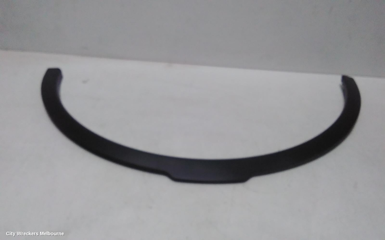 LAND ROVER DISCOVERY WHEEL ARCH FLARE, L462, LH FRONT, NON PARK SENSOR TYPE, MATTE BLACK, 12/2016 ONWARDS - Image 1