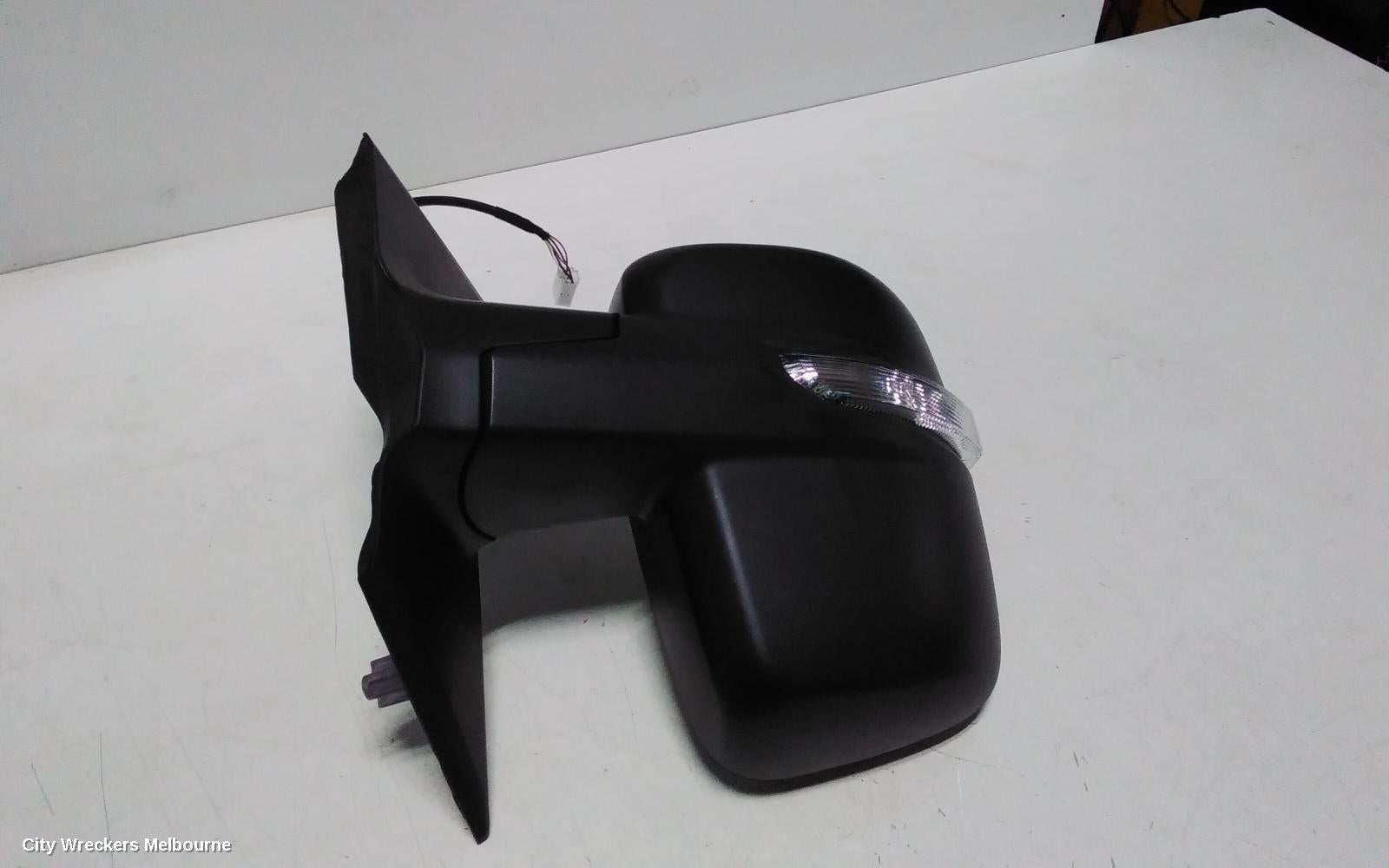 LDV DELIVER 9 RIGHT DOOR MIRROR, NON POWER FOLD, NON BLIND SPOT TYPE, BLACK, 07/2020 ONWARDS - Image 3
