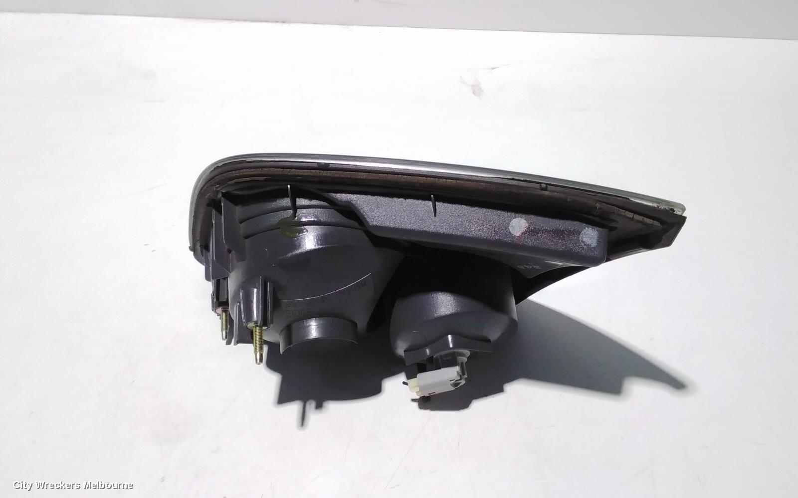 MAZDA 6 REAR GARNISH, BOOTLID LAMP (LH SIDE), GG/GY, SEDAN, 09/2002 - 07/2005 - Image 3
