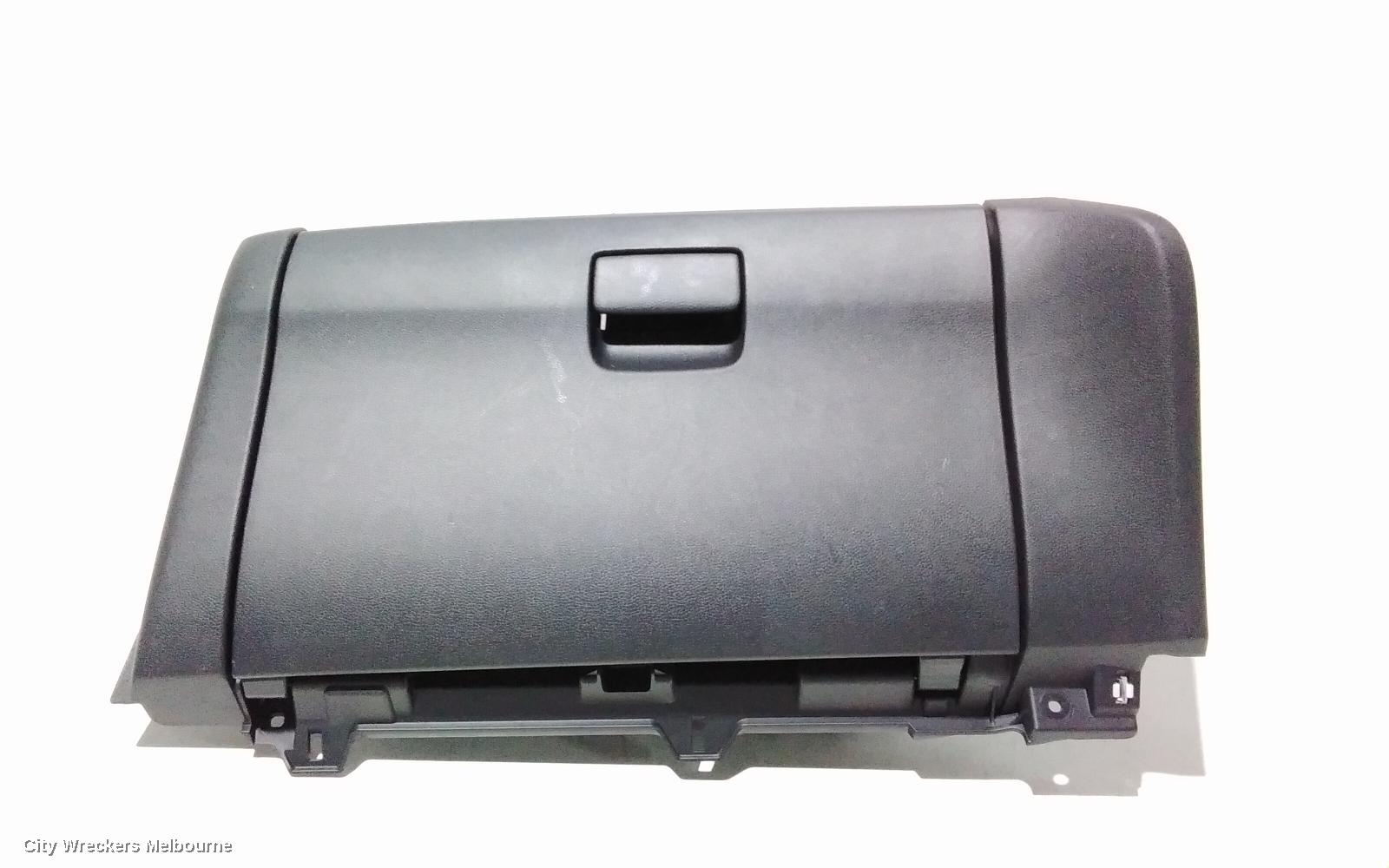 HONDA HRV GLOVE BOX, RU, 12/2014 - 10/2021 - Image 1