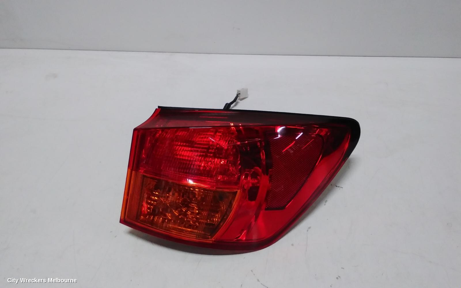 LEXUS IS250/IS250C RIGHT TAILLIGHT, IS250, GSE20R, SEDAN, VERTICAL TYPE, 11/2005 - 09/2008 - Image 1