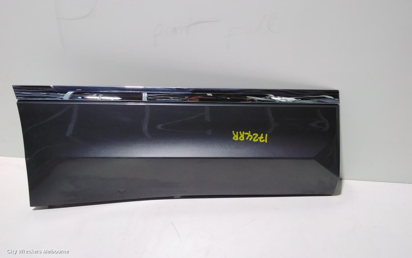 VOLKSWAGEN TIGUAN DOOR MOULD, RHR LOWER  MOULD: 87492, 5NA, 06/2016 - 02/2024 - Image 2