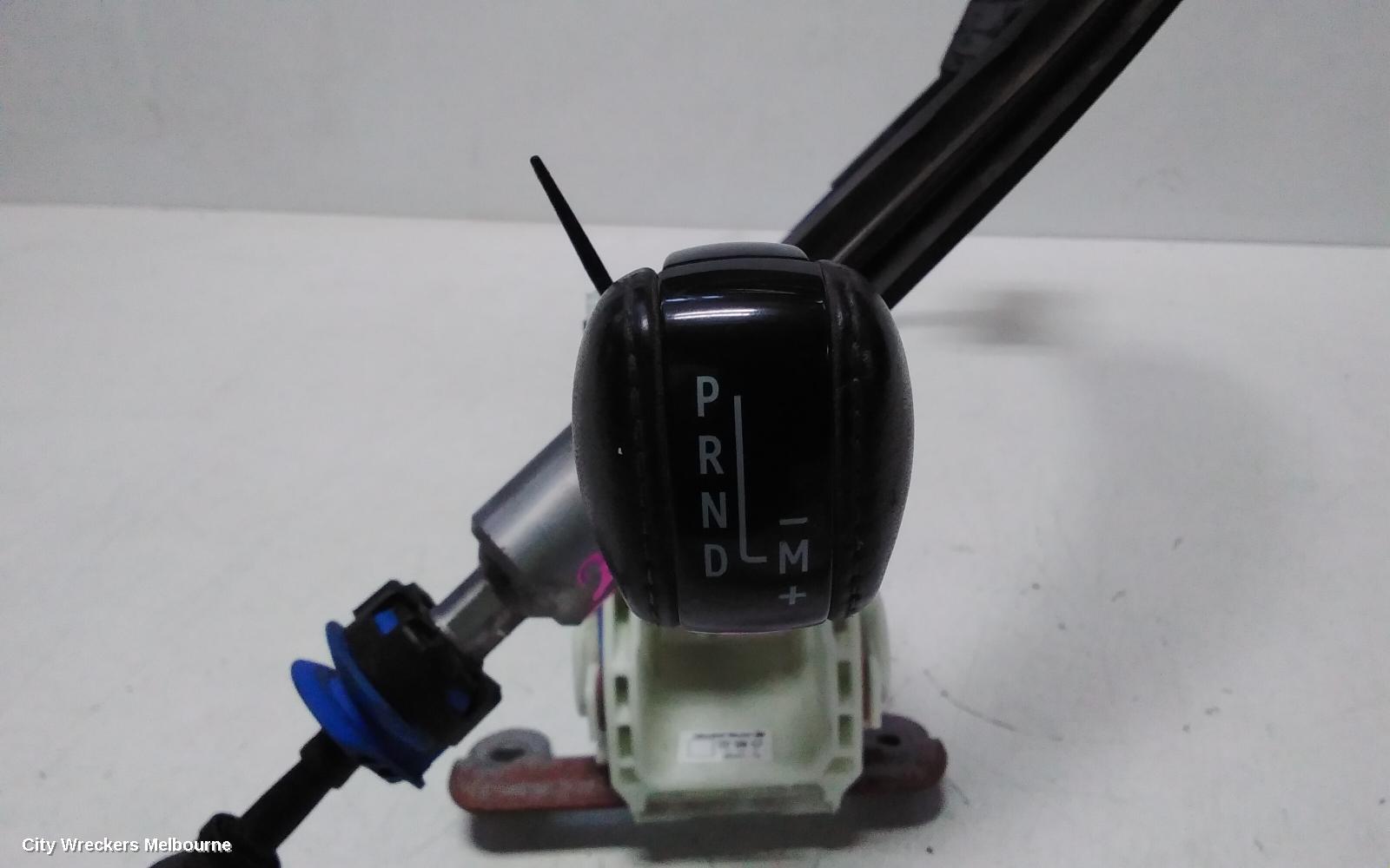 RENAULT TRAFIC GEAR STICK/SHIFTER, AUTO T/M TYPE, X82, 09/2019 ONWARDS - Image 3
