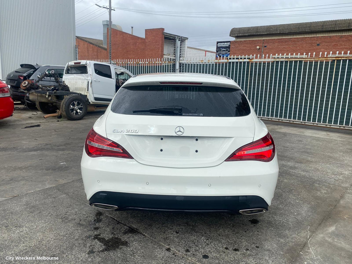 MERCEDES CLA CLASS RADIATOR, AUTO, 1.6, TURBO PETROL, P/N A2465001303, C117, 10/2013 - 01/2019 - Image 1