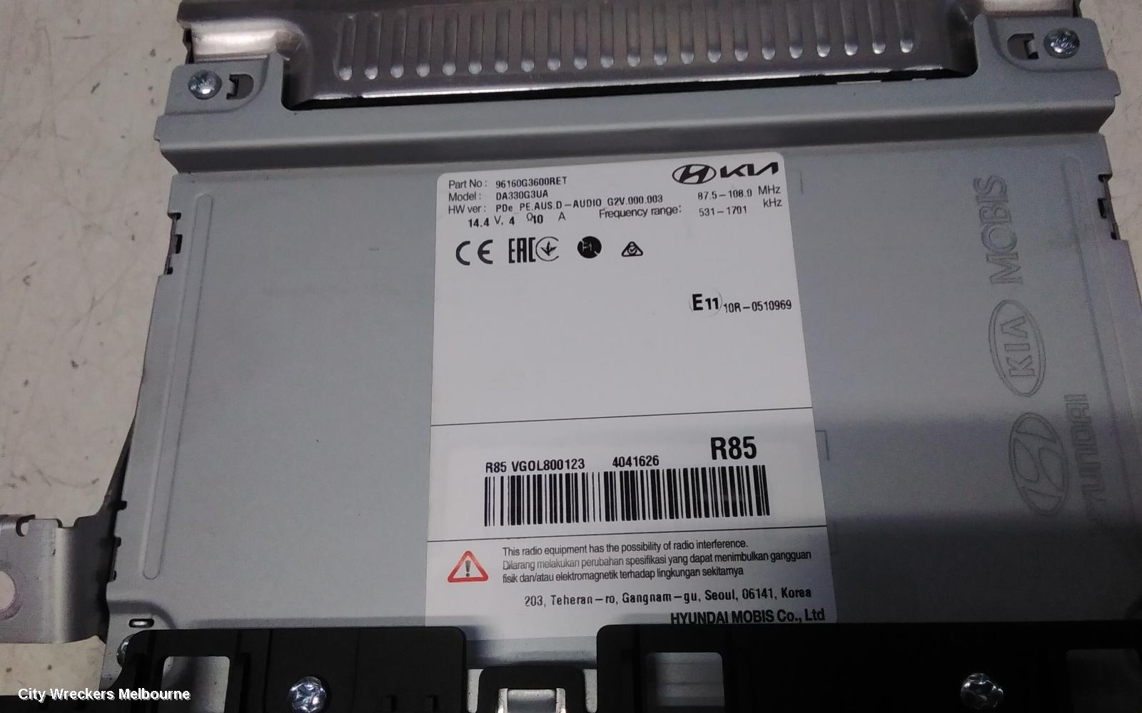HYUNDAI I30 RADIO/CD/DVD/SAT/TV, HEAD UNIT & DISPLAY, 8 IN, NON SAT NAV/STANDARD AUDIO TYPE, (S. KOREA VIN KMHH), PD, HATCH, 08/2020 ONWARDS - Image 3