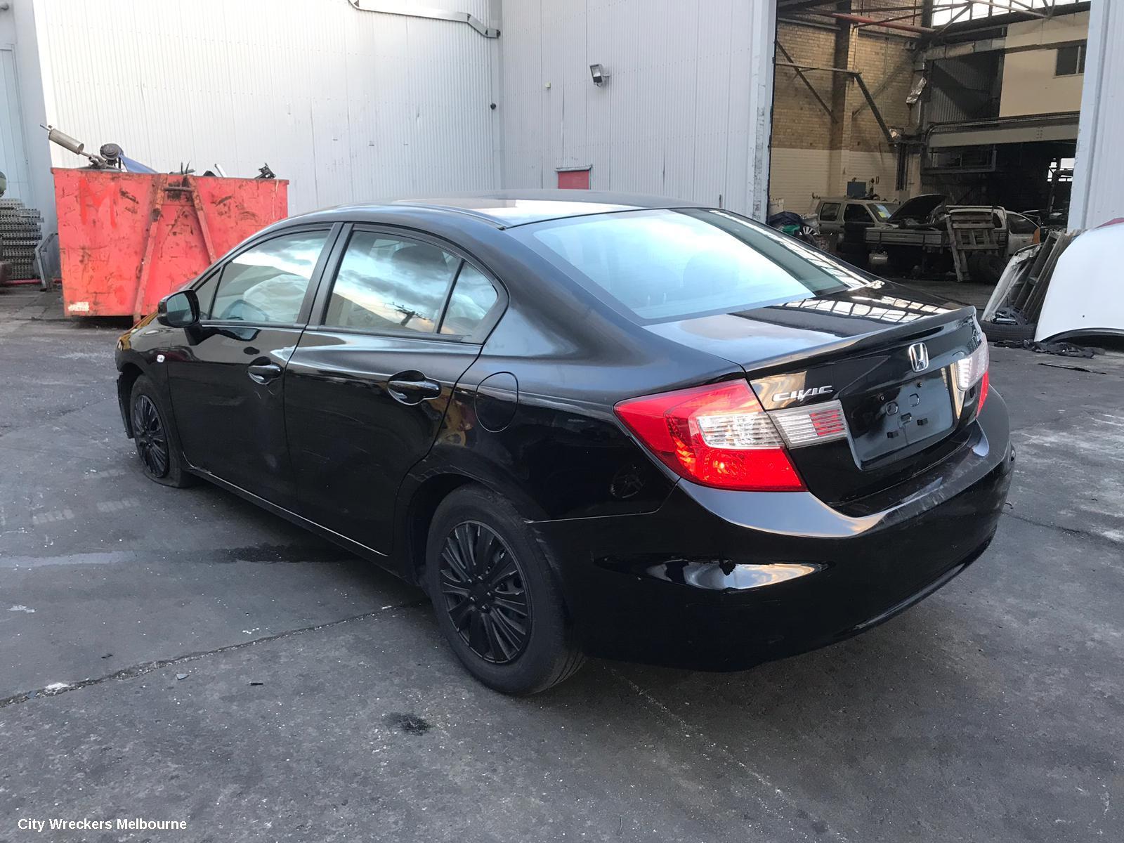HONDA CIVIC OWNERS HANDBOOK, 9TH GEN 02/2012 - 05/2016 - Image 2