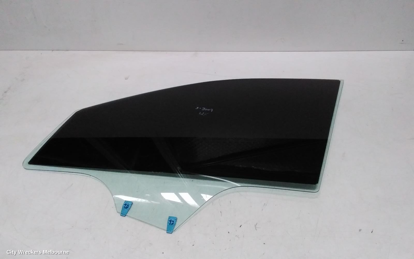 MAHINDRA XUV700 LEFT FRONT DOOR WINDOW, W601, 01/2023 ONWARDS - Image 2