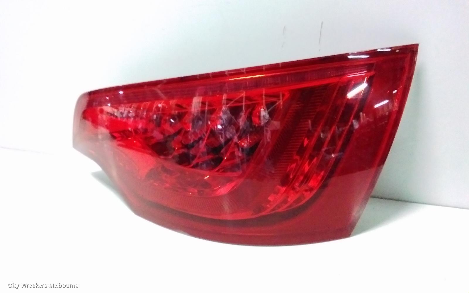AUDI Q7 RIGHT TAILLIGHT, 4L, IN TAILGATE, 10/2009 - 08/2015 - Image 3