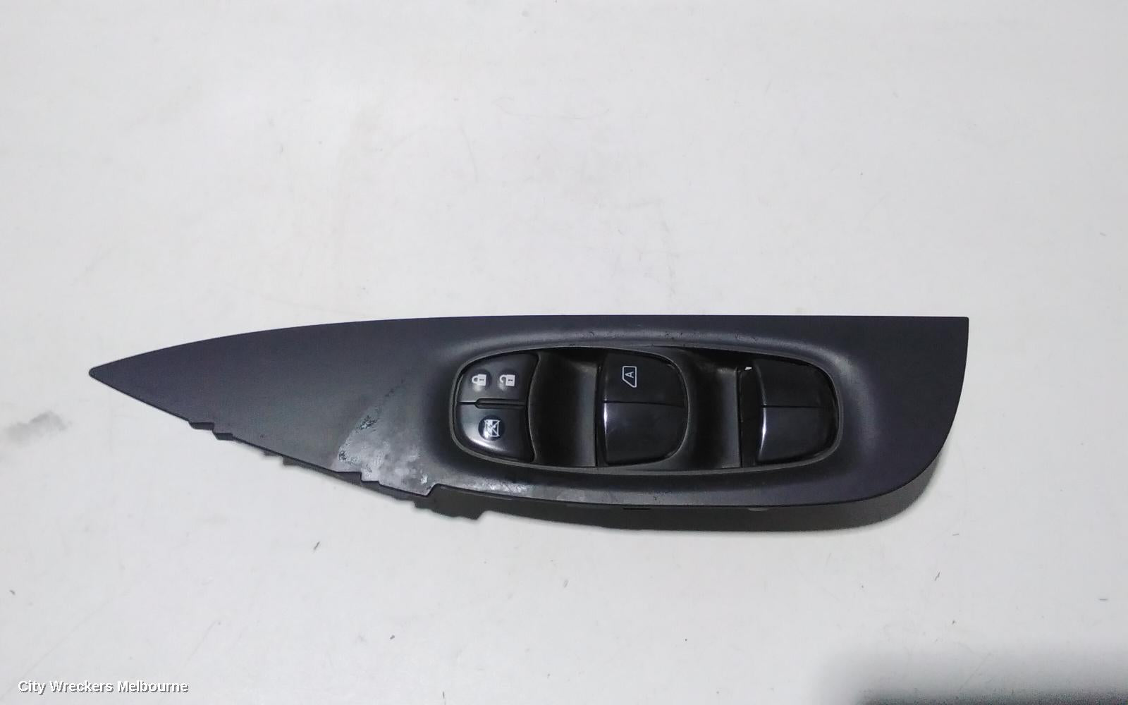 NISSAN QASHQAI PWR DR WIND SWITCH, RH FRONT (MASTER SWITCH), EARLY TYPE (ONLY DRIVERS DOOR AUTO TYPE), J11, 06/2014 - 06/2017 - Image 1