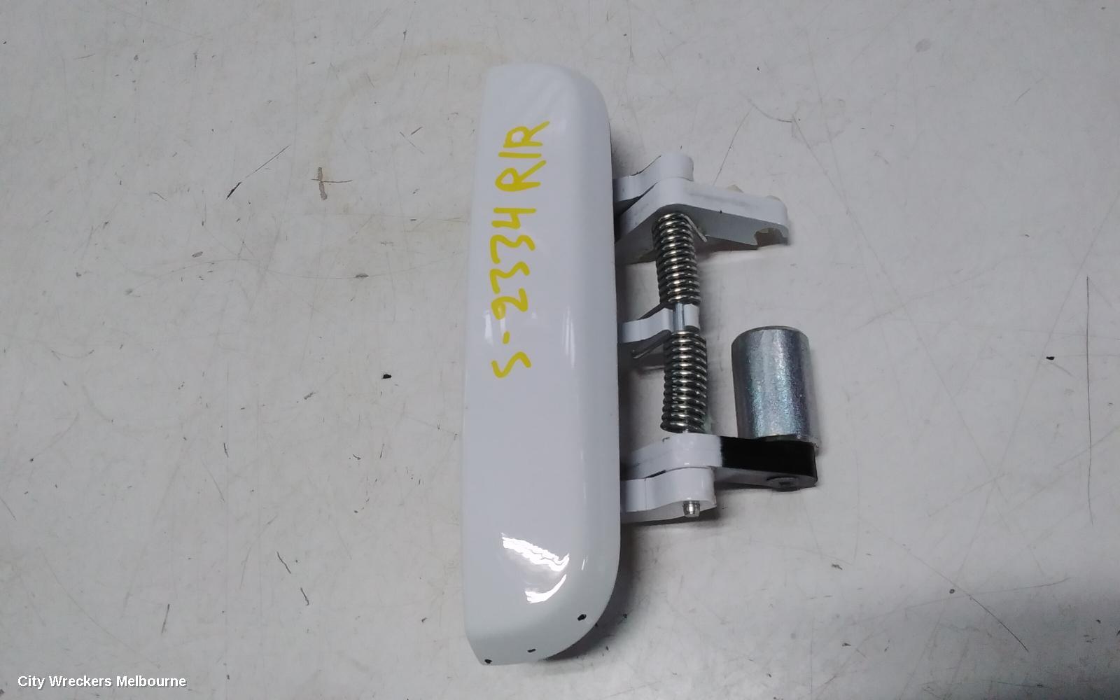 MG MG3 DOOR HANDLE, OUTER, RH REAR, COLOUR CODED, SZP1, 07/2016 ONWARDS - Image 2