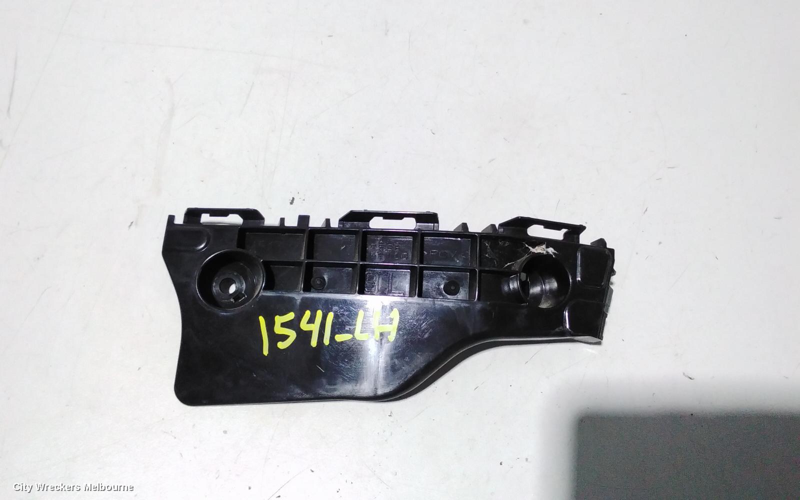 TOYOTA PRIUS, NHP10, PRIUS C, 12/2011 - 03/2020, LHF BAR SLIDER: 85522 - Image 1