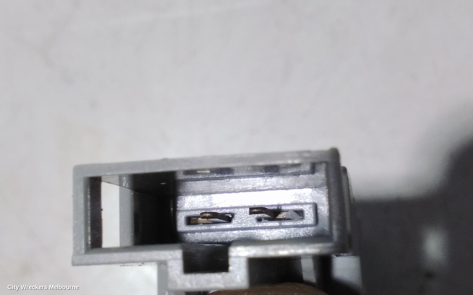 HYUNDAI GENESIS COURTESY LIGHT, DH, 11/2014 - 01/2018 - Image 3