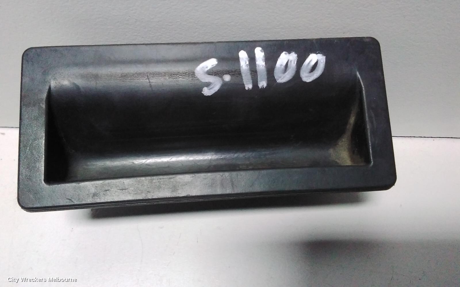 VOLKSWAGEN TIGUAN TAILGATE HANDLE, 5N 05/2008 - 09/2011 - Image 2