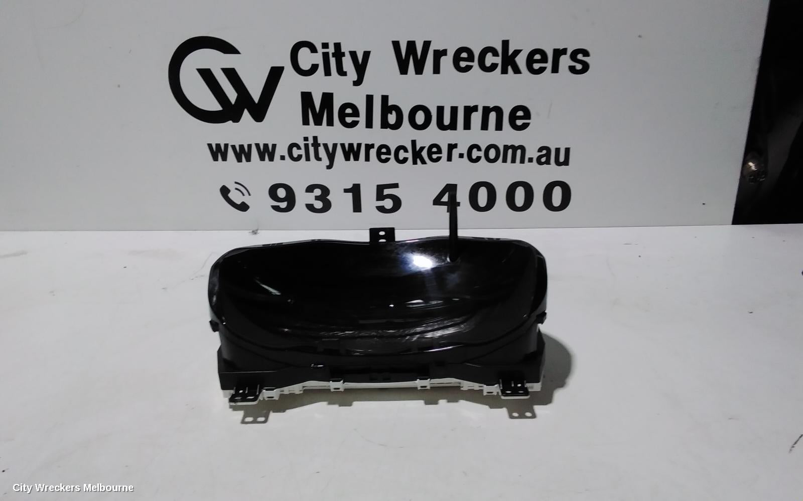 HONDA HRV INSTRUMENT CLUSTER, PETROL, AUTO T/M, RU5, 12/2014 - 10/2021 - Image 2