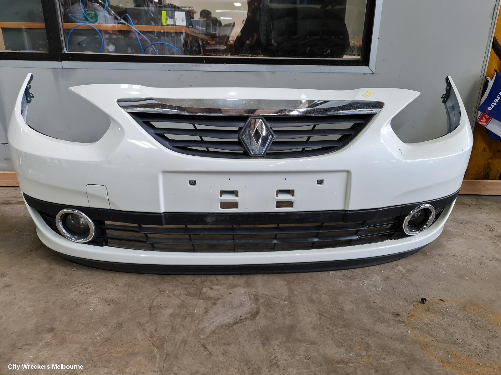 RENAULT FLUENCE GRILLE, RADIATOR GRILLE, X38, 09/2010 - 08/2013 - Image 1