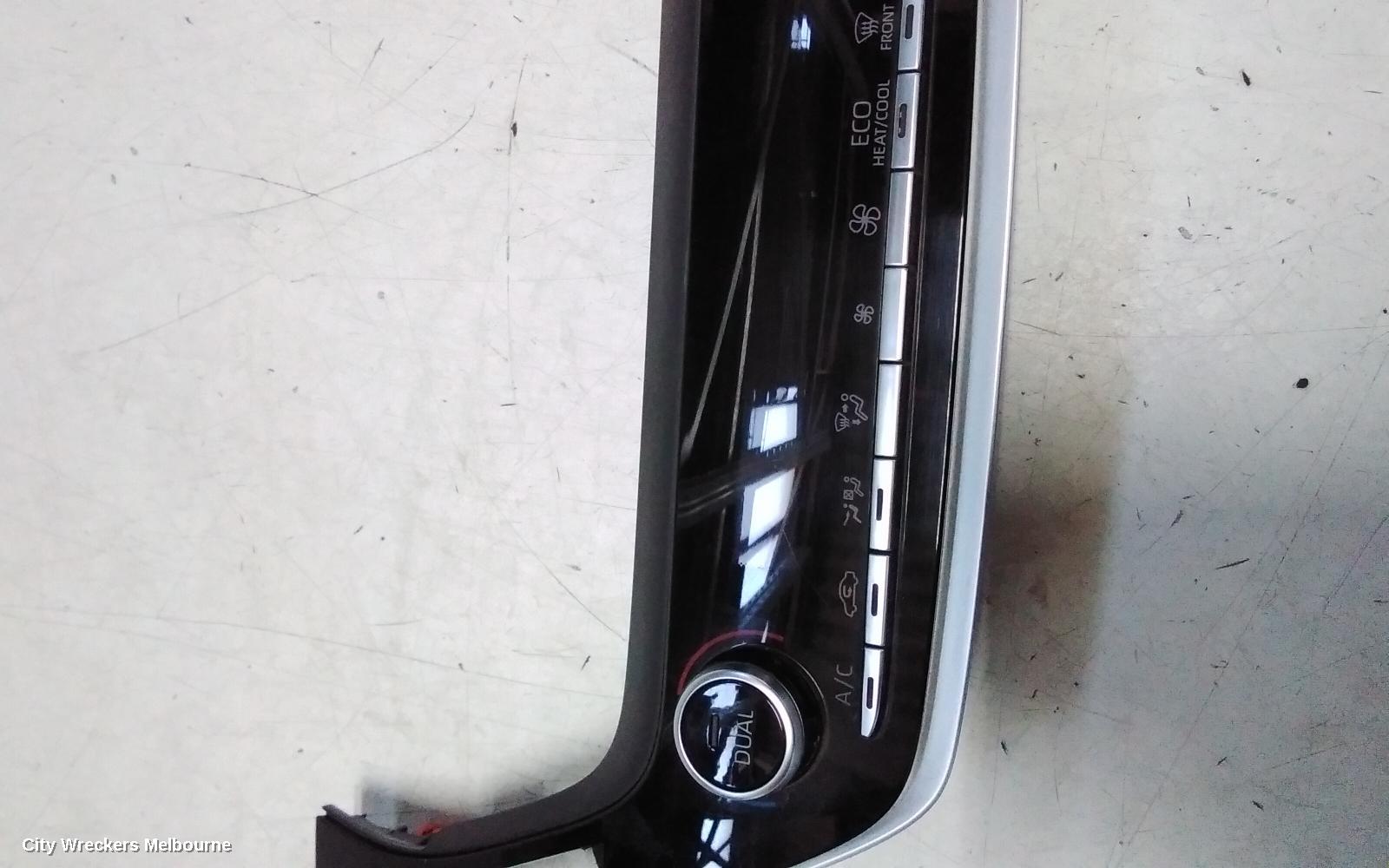 TOYOTA COROLLA HEATER/AC CONTROLS, E210, DUAL ZONE CLIMATE CONTROL TYPE, W/ DUAL BUTTON TYPE, 07/2018 ONWARDS - Image 3