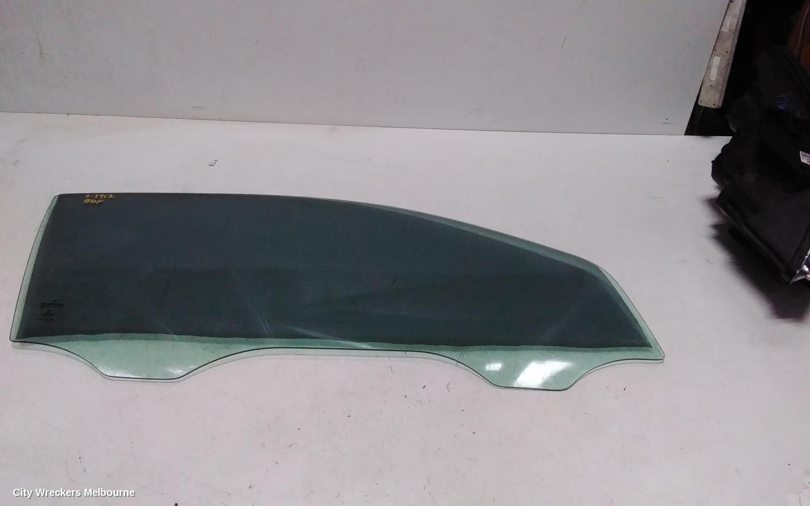 MERCEDES CLC CLASS RIGHT FRONT DOOR WINDOW, CL203 08/2008 - 03/2011 - Image 2