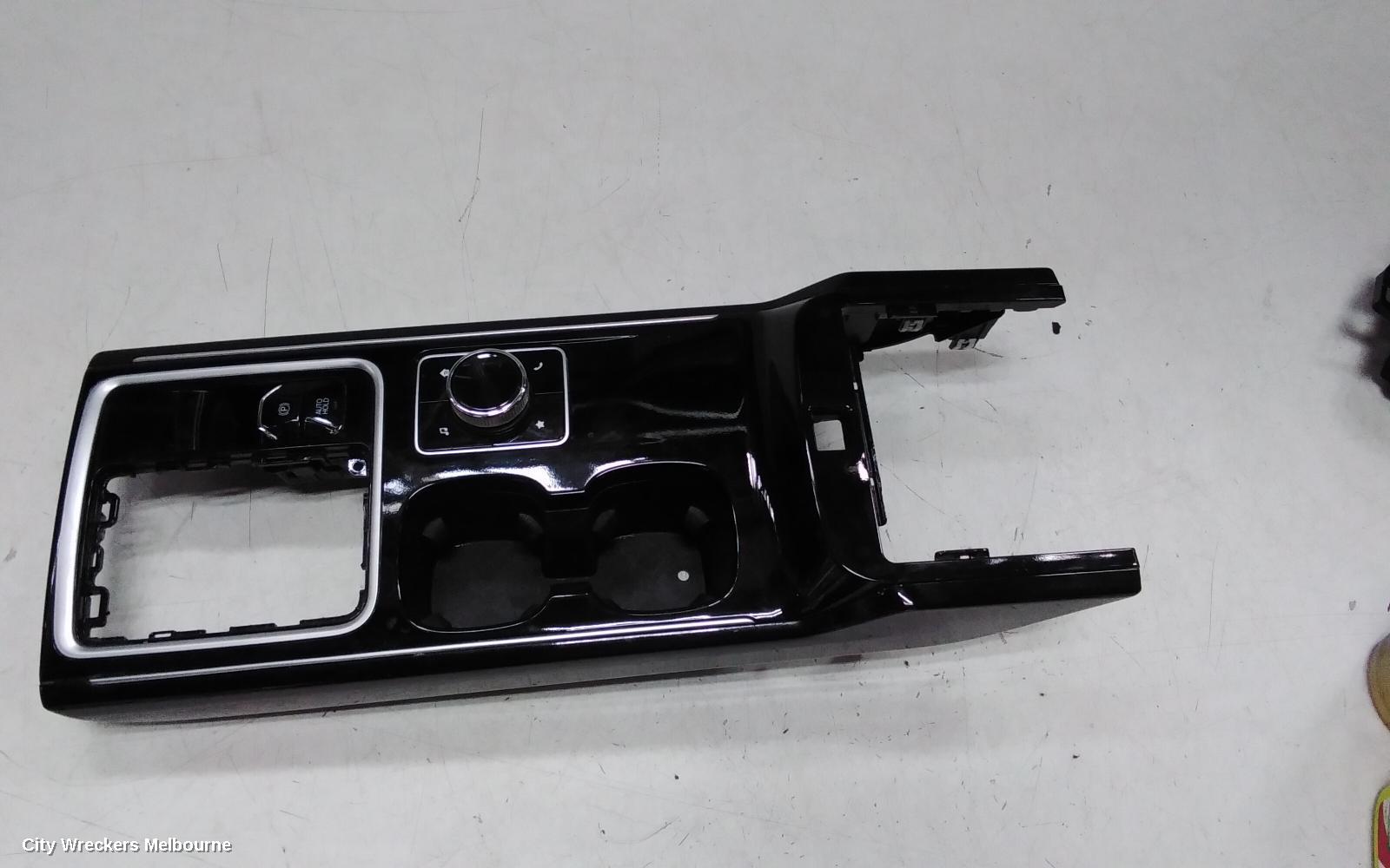 MAHINDRA XUV700 TRIM PANEL, W601, 01/2023 ONWARDS - Image 1
