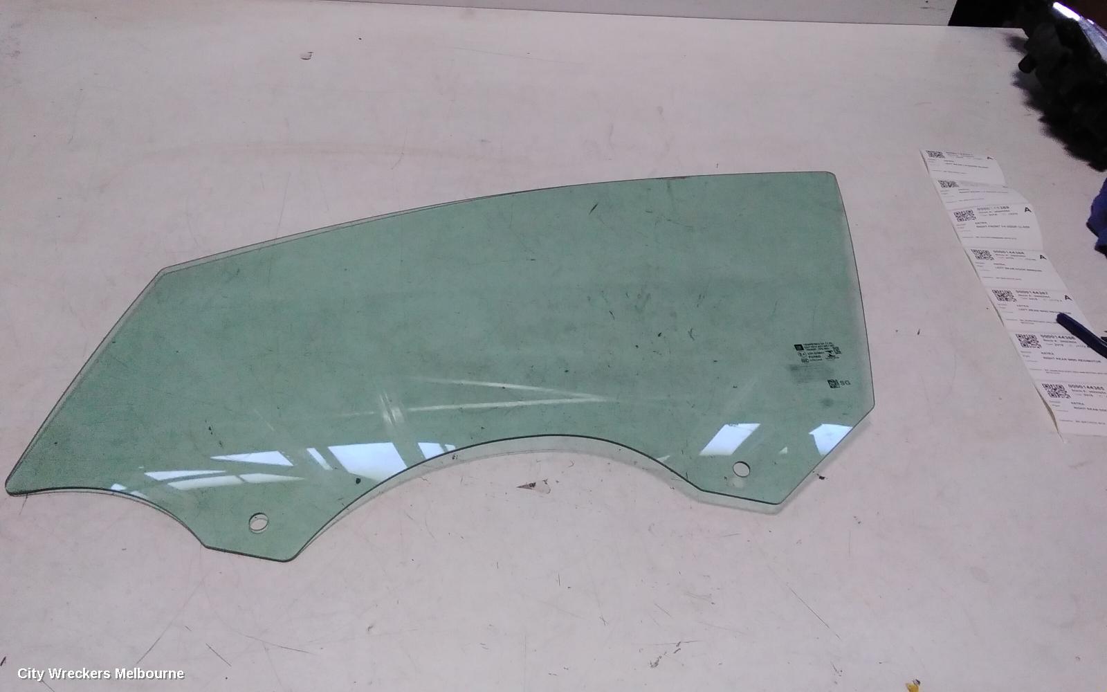 HOLDEN ASTRA LEFT FRONT DOOR WINDOW, BK-BL, 09/2016 - 12/2020 - Image 3