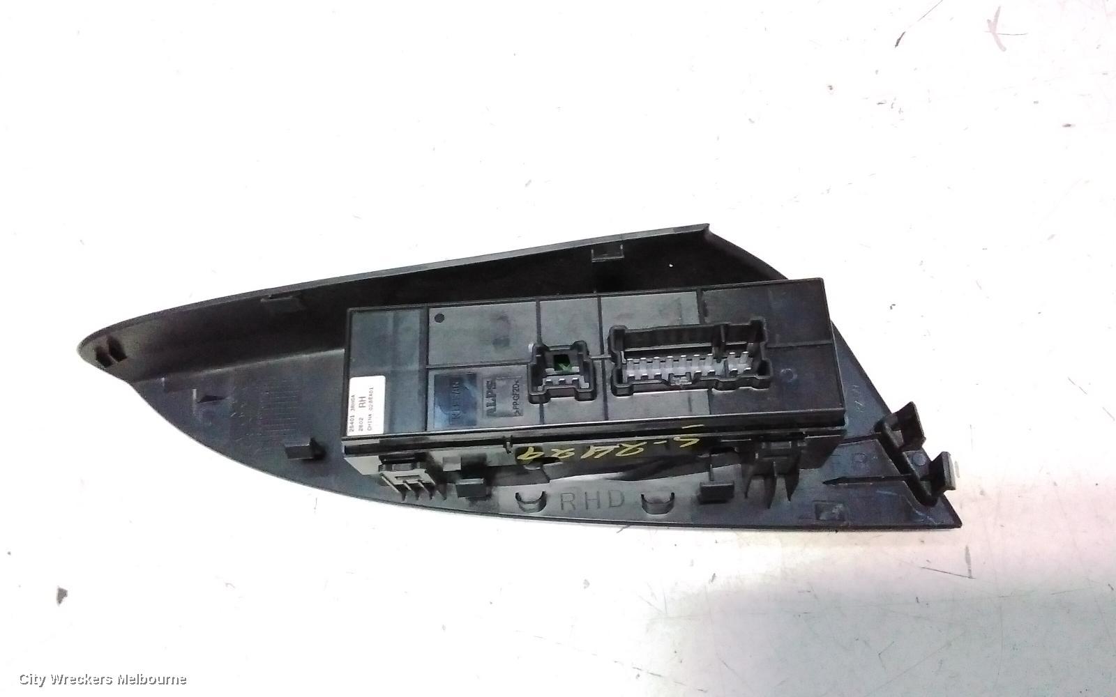 NISSAN PULSAR PWR DR WIND SWITCH, RH FRONT (MASTER SWITCH), SEDAN, B17, 12/2012 - 12/2017 - Image 3
